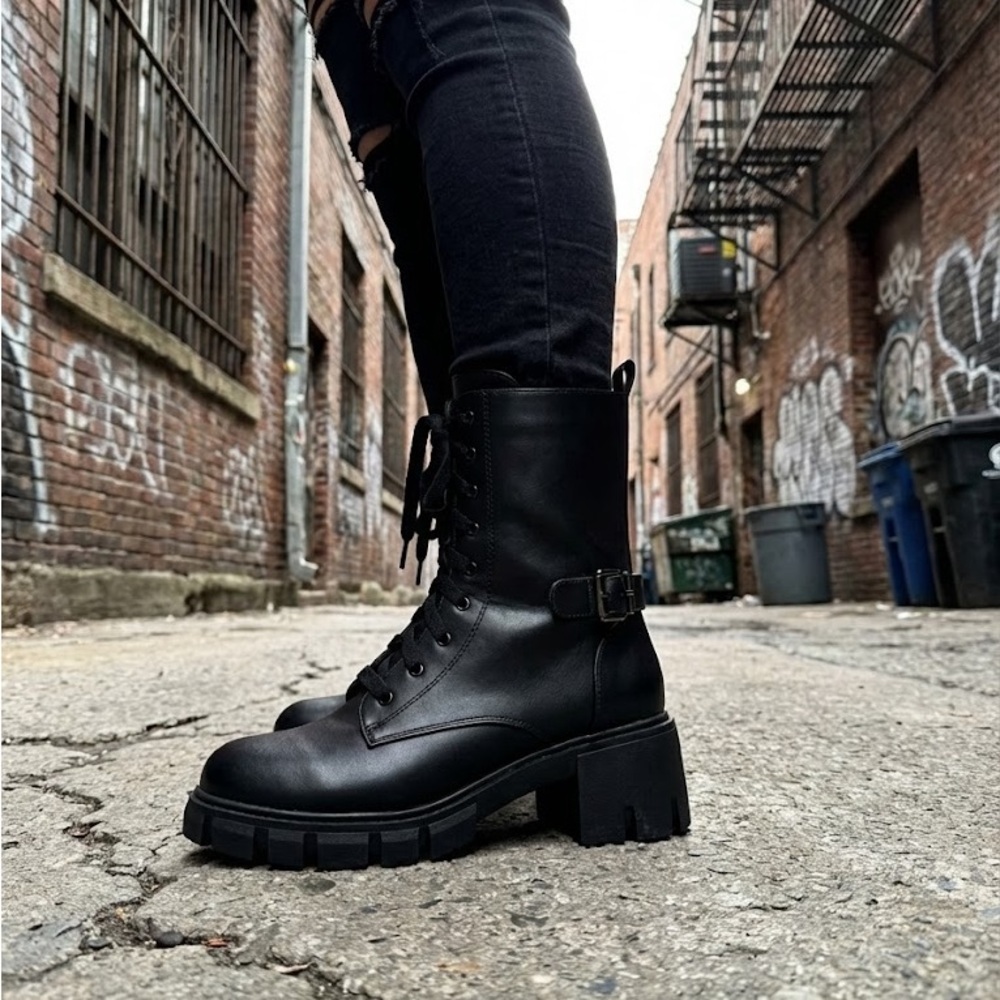 NWT Bonnibel Black Combat Boots Chunky Lug Sole Lace Up Buckle Moto 2.5” Heel - Picture 3 of 6